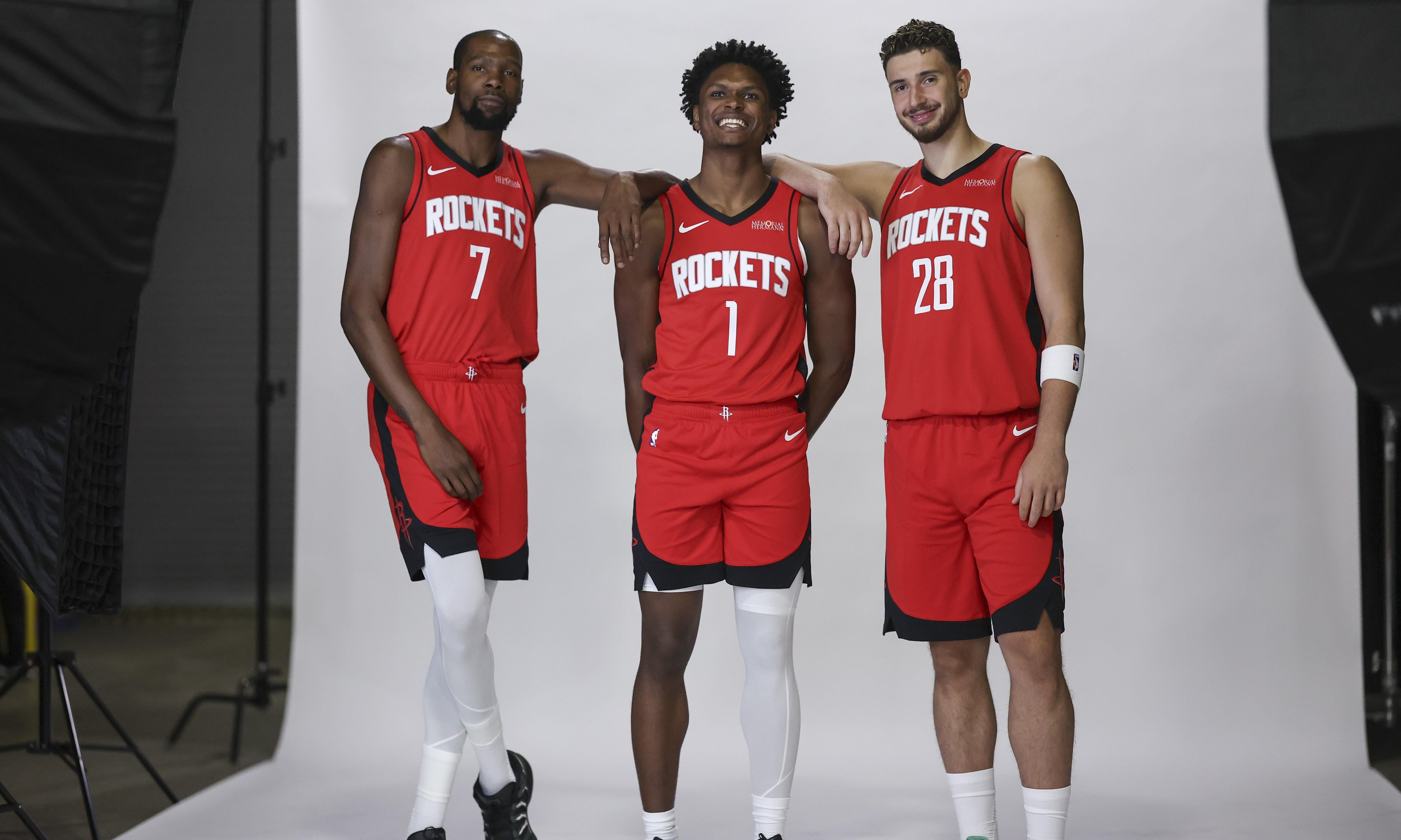 开云APP下载-赛地聚焦——NBA总决赛今夜热度飙升；迈阿密热火篮板制胜；更衣室稳定；更衣室氛围转暖的简单介绍